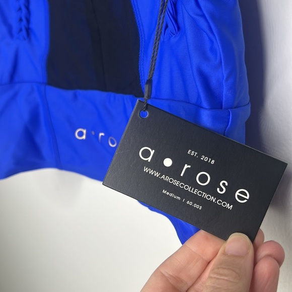 NWT a r o s e The Official Top Workout Top - Picture 5 of 6